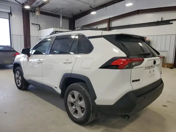 2T3RWRFV9RW233266 2024 TOYOTA RAV 4 - Image 2