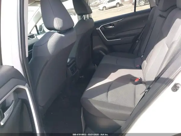 2T3RWRFV9SW264183 2025 TOYOTA RAV 4 - Image 8