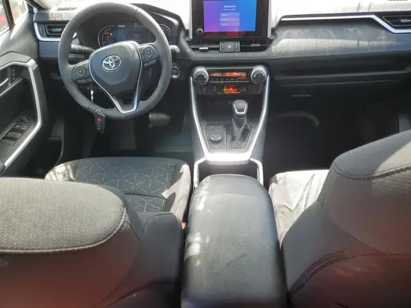 2T3RWRFV9SW272946 2025 TOYOTA RAV 4 - Image 8