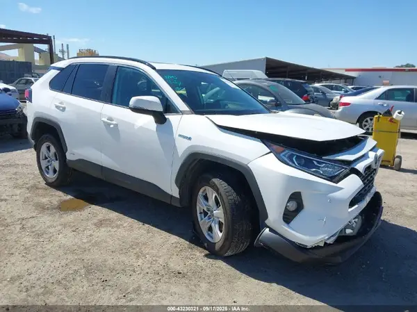 2T3RWRFVXKW032711 2019 TOYOTA RAV 4 - Image 1