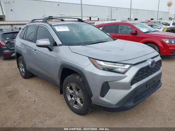 2T3RWRFVXRW201958 2024 TOYOTA RAV 4 - Image 1