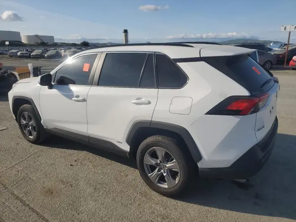 2T3RWRFVXRW208960 2024 TOYOTA RAV 4 - Image 2