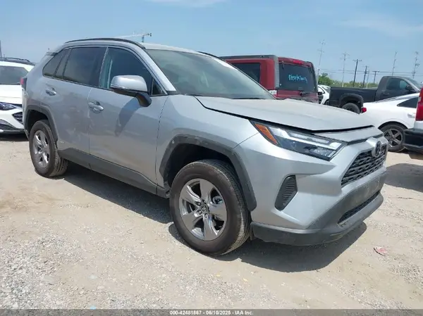 2T3RWRFVXSW261034 2025 TOYOTA RAV 4 - Image 1