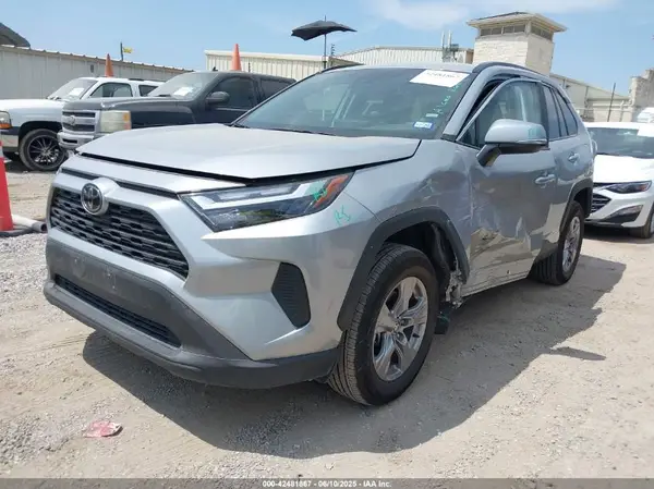 2T3RWRFVXSW261034 2025 TOYOTA RAV 4 - Image 2