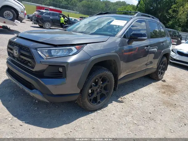 2T3S1RFV4MW216318 2021 TOYOTA RAV 4 - Image 2