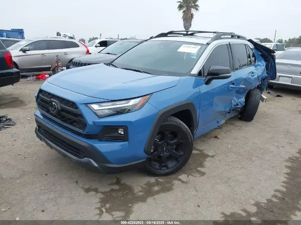 2T3S1RFV4RW425470 2024 TOYOTA RAV 4 - Image 2