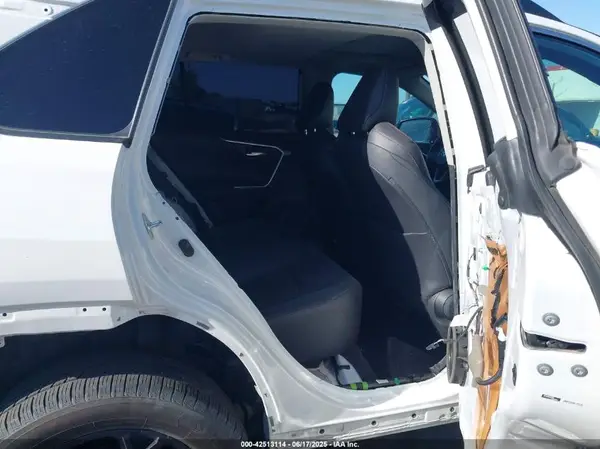 2T3S1RFV6MW243083 2021 TOYOTA RAV 4 - Image 8