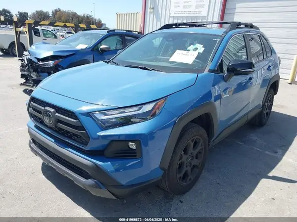 2T3S1RFVXNW270367 2022 TOYOTA RAV 4 - Image 2