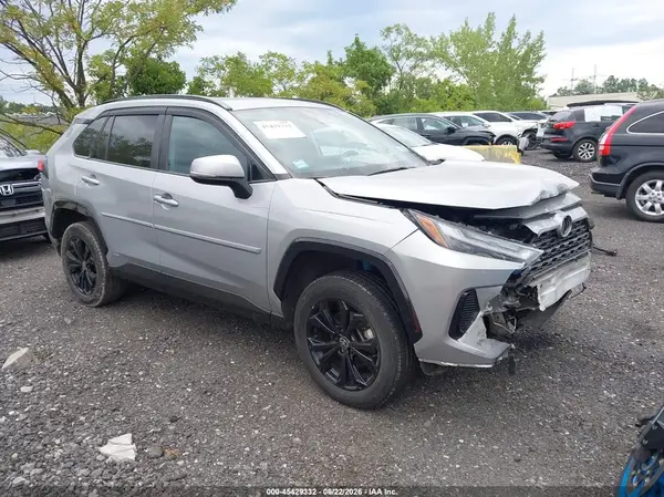 2T3T6RFV0NW034042 2022 TOYOTA RAV 4 - Image 1