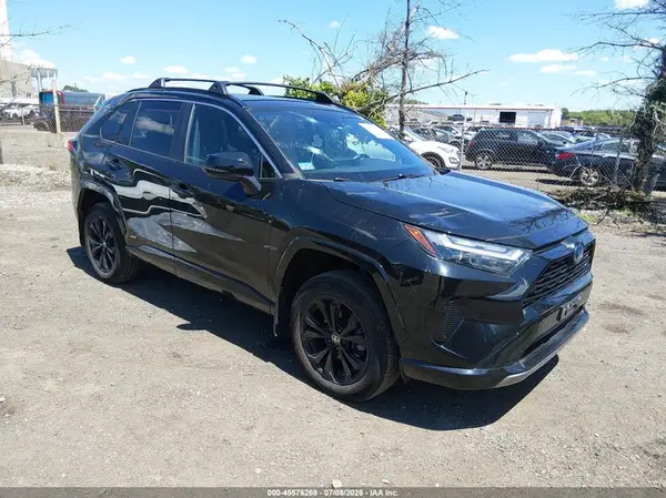 2T3T6RFV0RW051817 2024 TOYOTA RAV 4 - Image 1