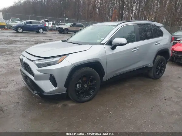 2T3T6RFV5RW056575 2024 TOYOTA RAV 4 - Image 2