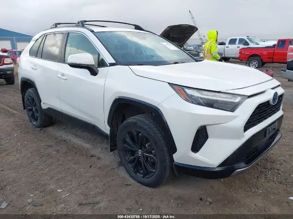 2T3T6RFV7NW029906 2022 TOYOTA RAV 4 - Image 1