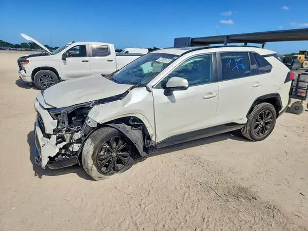 2T3T6RFV7NW035267 2022 TOYOTA RAV 4 - Image 1