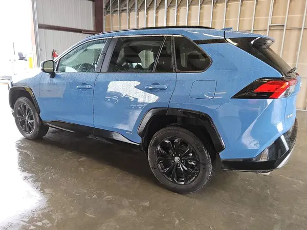 2T3T6RFV9PW046368 2023 TOYOTA RAV 4 - Image 2