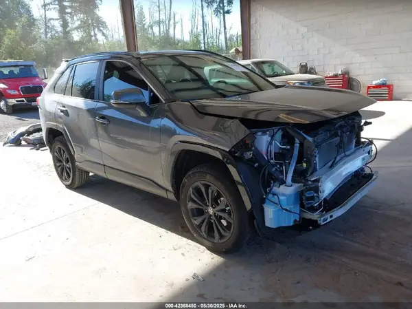 2T3T6RFVXNW033965 2022 TOYOTA RAV 4 - Image 1