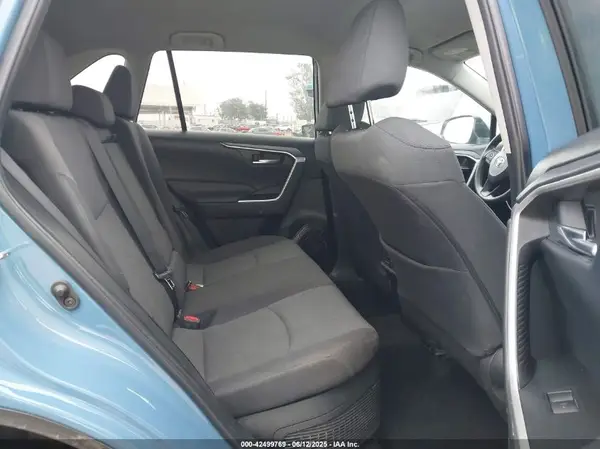 2T3UWRFV0PW17455 2023 TOYOTA RAV 4 - Image 8