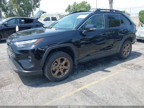 2T3UWRFV0RW220495 2024 TOYOTA RAV 4 - Image 2