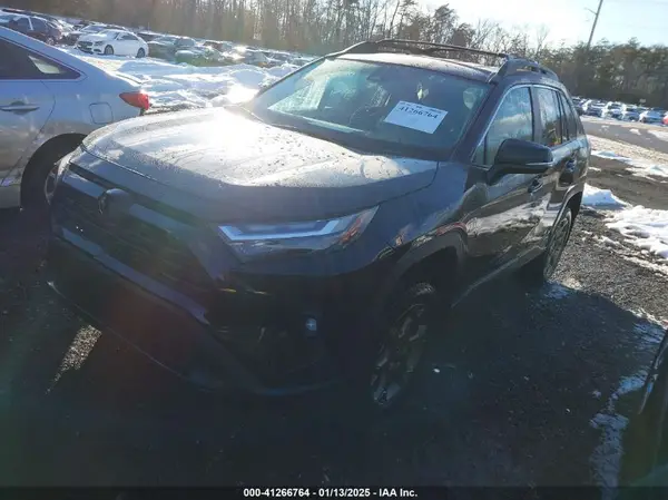 2T3UWRFV2SW254640 2025 TOYOTA RAV 4 - Image 2