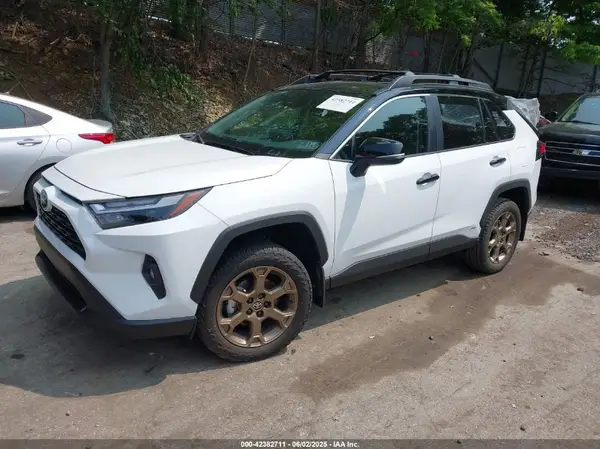 2T3UWRFV3SW262939 2025 TOYOTA RAV 4 - Image 2