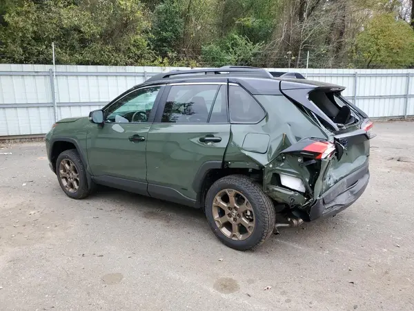 2T3UWRFVXRW230435 2024 TOYOTA RAV 4 - Image 2