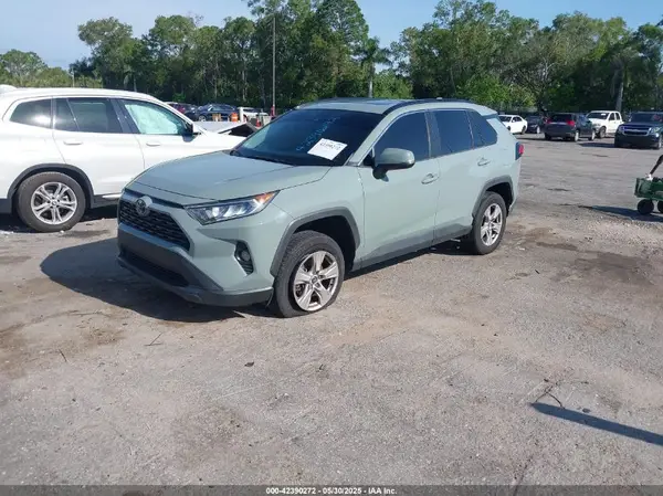 2T3W1RFV0LC067410 2020 TOYOTA RAV 4 - Image 2
