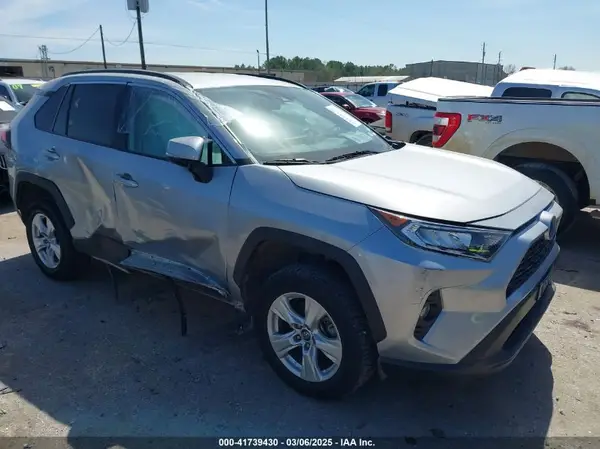 2T3W1RFV0MW104858 2021 TOYOTA RAV 4 - Image 1