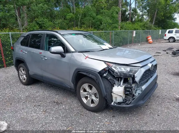 2T3W1RFV0MW133860 2021 TOYOTA RAV 4 - Image 1