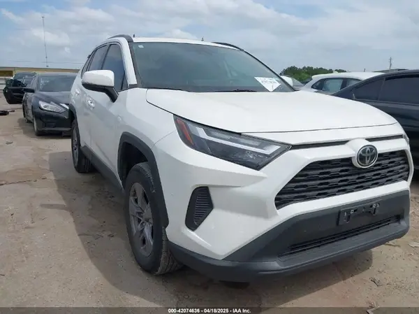 2T3W1RFV0NC178350 2022 TOYOTA RAV 4 - Image 1
