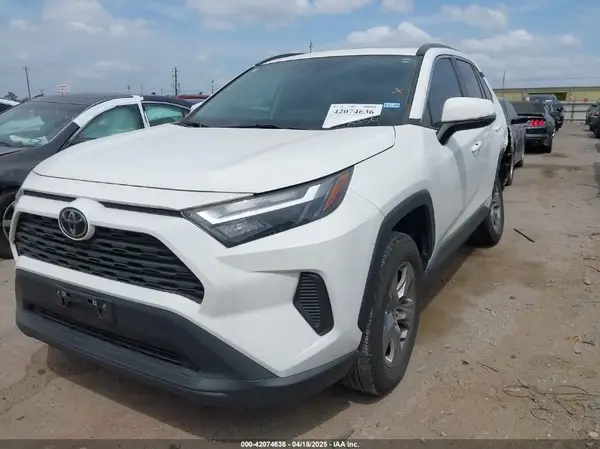 2T3W1RFV0NC178350 2022 TOYOTA RAV 4 - Image 2
