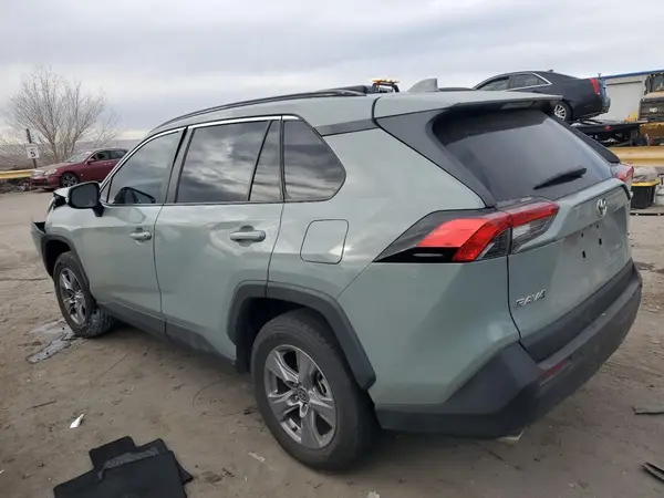 2T3W1RFV0NW189461 2022 TOYOTA RAV 4 - Image 2