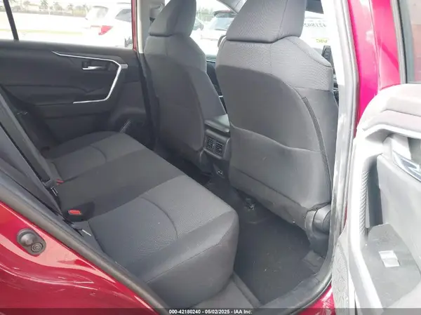 2T3W1RFV0NW232535 2022 TOYOTA RAV 4 - Image 8