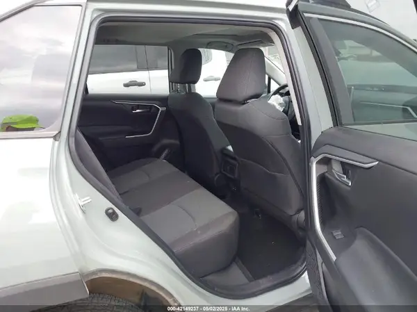 2T3W1RFV0PW292575 2023 TOYOTA RAV 4 - Image 8