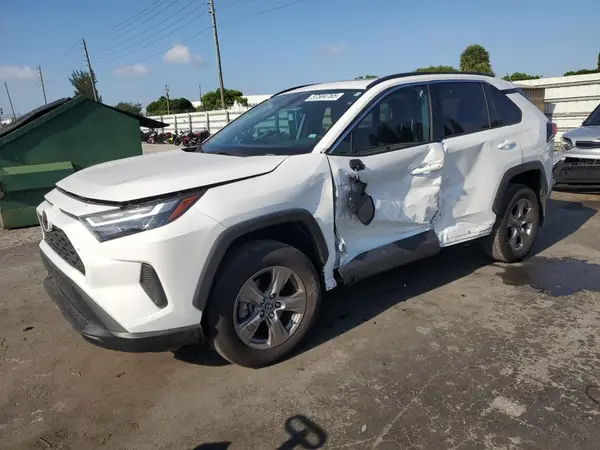 2T3W1RFV0RC258978 2024 TOYOTA RAV 4 - Image 1