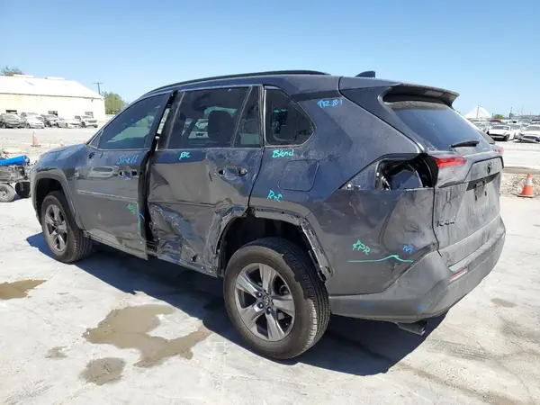 2T3W1RFV0RC302056 2024 TOYOTA RAV 4 - Image 2