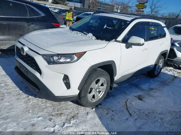 2T3W1RFV1KW006080 2019 TOYOTA RAV 4 - Image 2