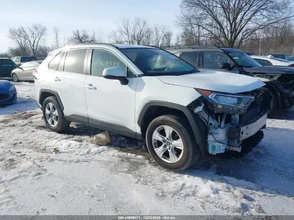 2T3W1RFV1KW012834 2019 TOYOTA RAV 4 - Image 1