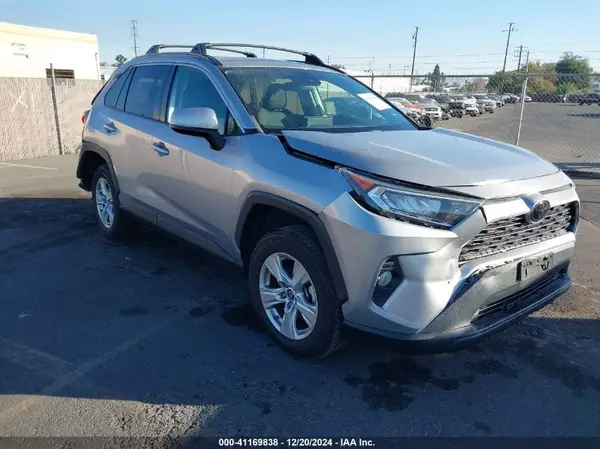 2T3W1RFV1KW023624 2019 TOYOTA RAV 4 - Image 1