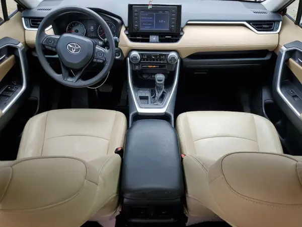 2T3W1RFV1KW033201 2019 TOYOTA RAV 4 - Image 8