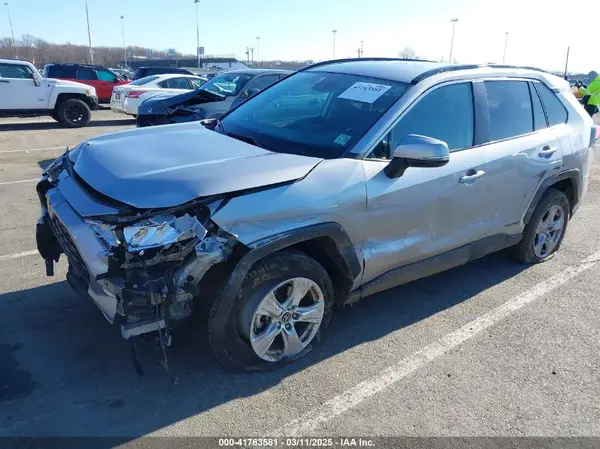 2T3W1RFV1LC052172 2020 TOYOTA RAV 4 - Image 2