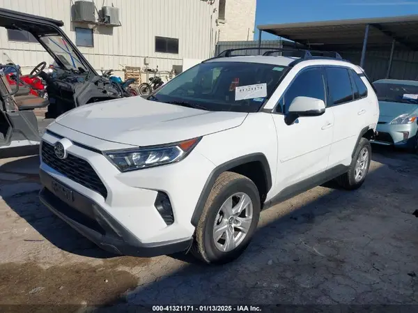 2T3W1RFV1LC066427 2020 TOYOTA RAV 4 - Image 2