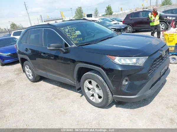 2T3W1RFV1MC106748 2021 TOYOTA RAV 4 - Image 1