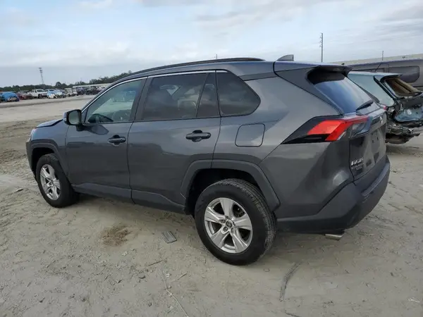 2T3W1RFV1MC140771 2021 TOYOTA RAV 4 - Image 2
