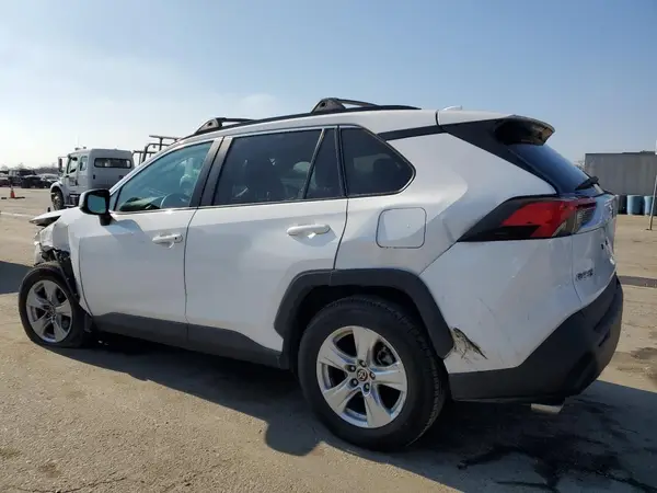 2T3W1RFV1MC143489 2021 TOYOTA RAV 4 - Image 2