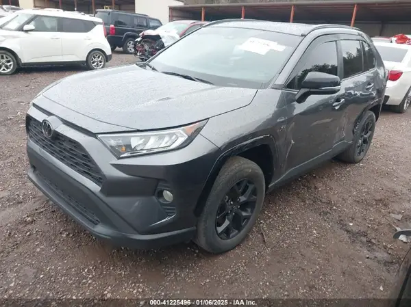 2T3W1RFV1MC151429 2021 TOYOTA RAV 4 - Image 2