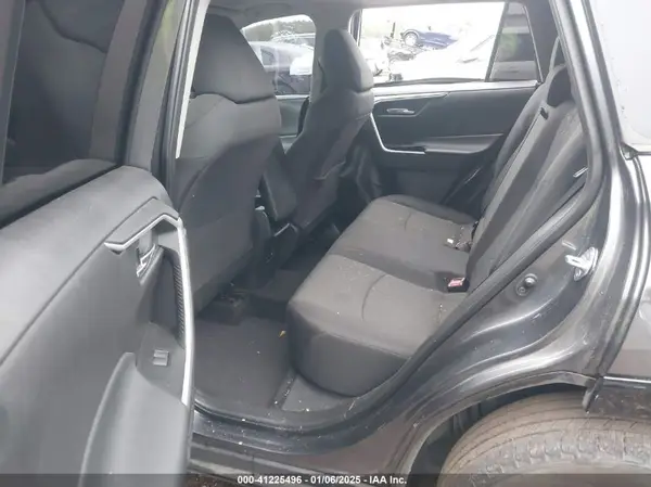 2T3W1RFV1MC151429 2021 TOYOTA RAV 4 - Image 8