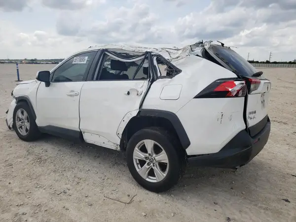 2T3W1RFV1MC155299 2021 TOYOTA RAV 4 - Image 2