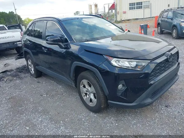 2T3W1RFV1MW107221 2021 TOYOTA RAV 4 - Image 1