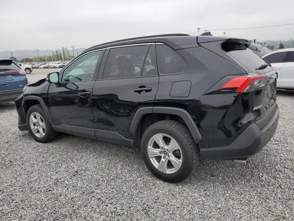 2T3W1RFV1MW150800 2021 TOYOTA RAV 4 - Image 2