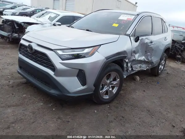 2T3W1RFV1NC189311 2022 TOYOTA RAV 4 - Image 2