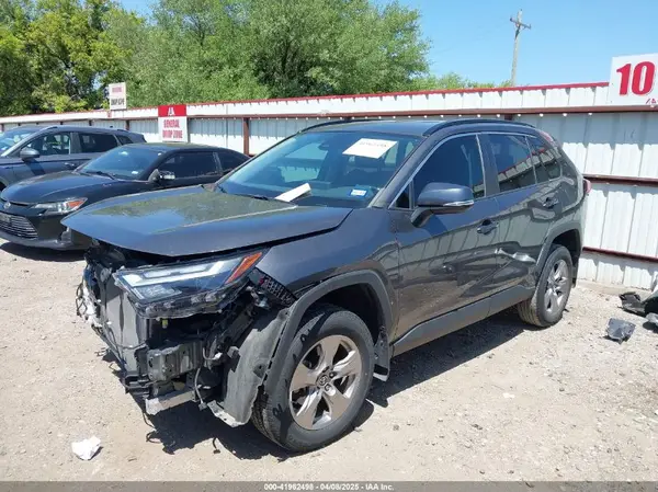 2T3W1RFV1NC193620 2022 TOYOTA RAV 4 - Image 2